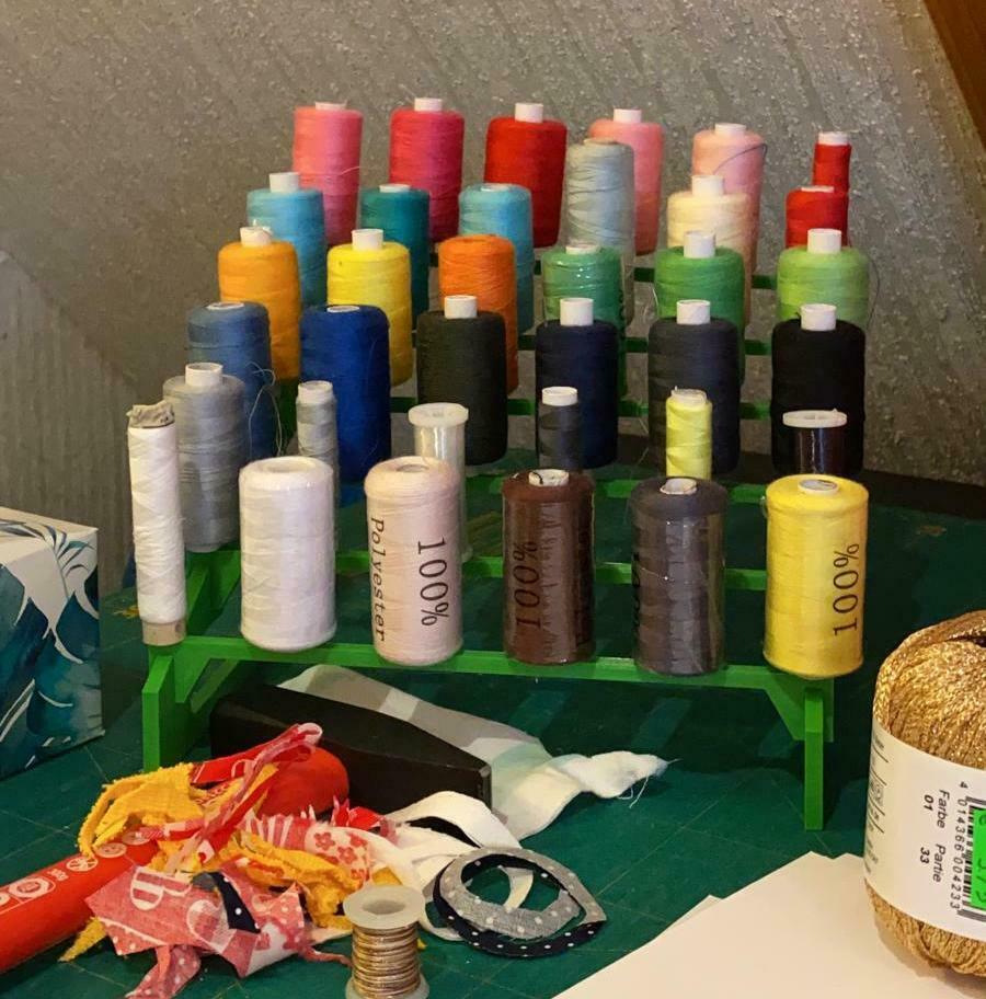 Free STL file Standing Thread Spool Holder・3D printer model to download